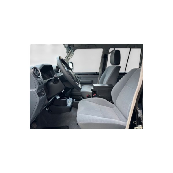 Toyota Land Cruiser 76 AT Luxury | Modena Motors