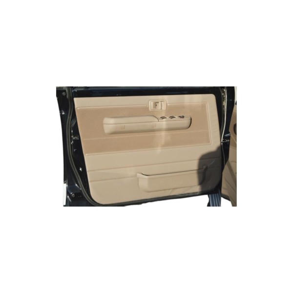 Toyota Land Cruiser 76 AT Luxury | Modena Motors