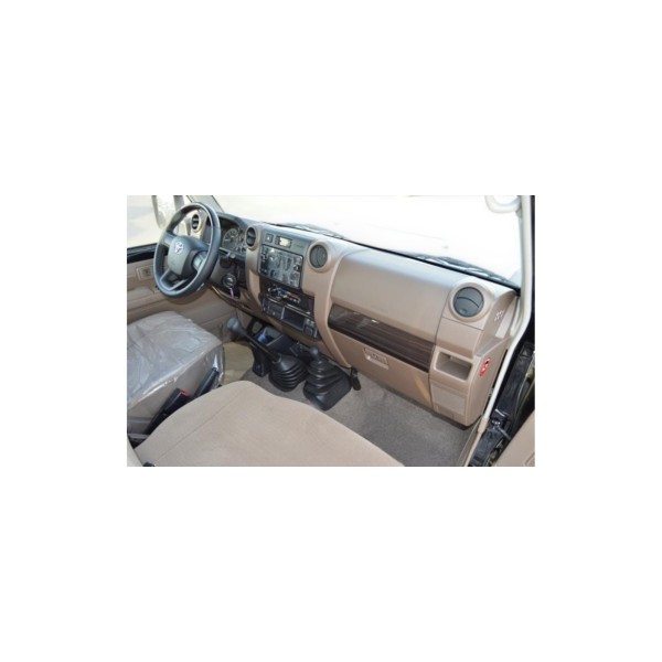 Toyota Land Cruiser 76 AT Luxury | Modena Motors