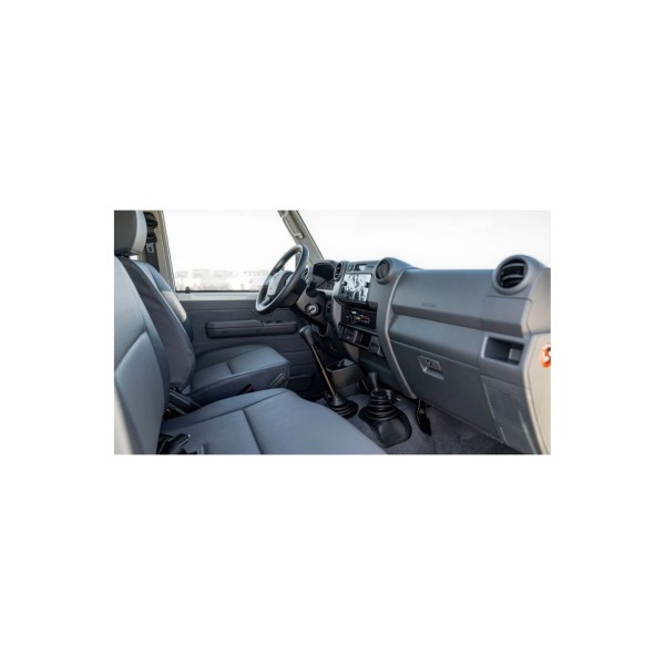 Toyota Land Cruiser 76 MT 4.2 Diesel by Modena Motors GmbH