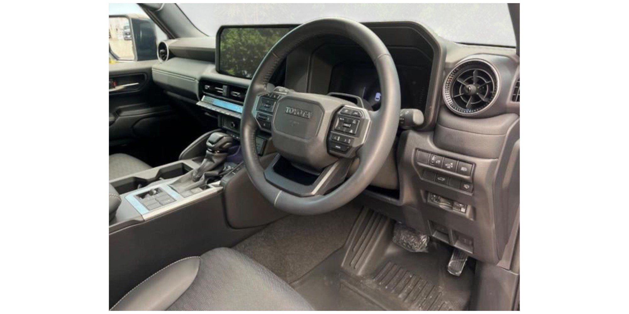 Toyota Land Cruiser 2.7 RHD | Rugged and Reliable