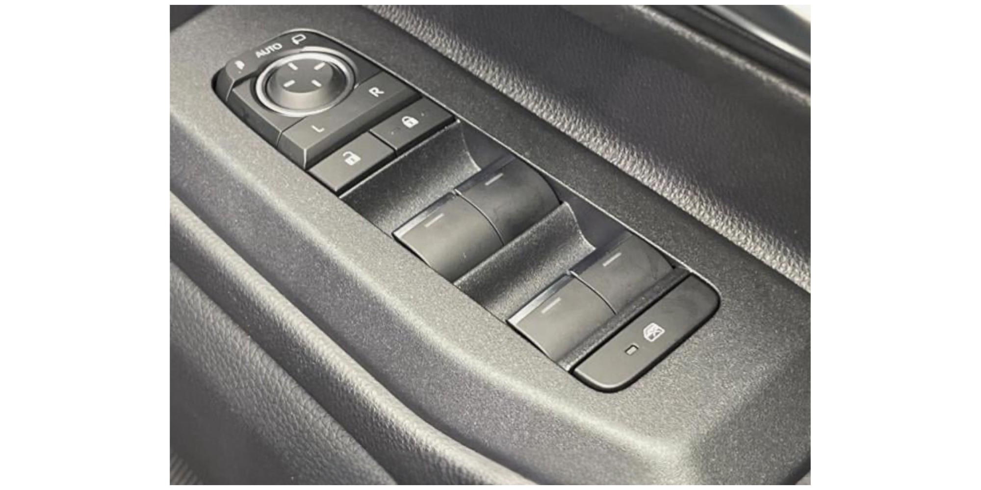 Toyota Land Cruiser 2.7 RHD | Rugged and Reliable