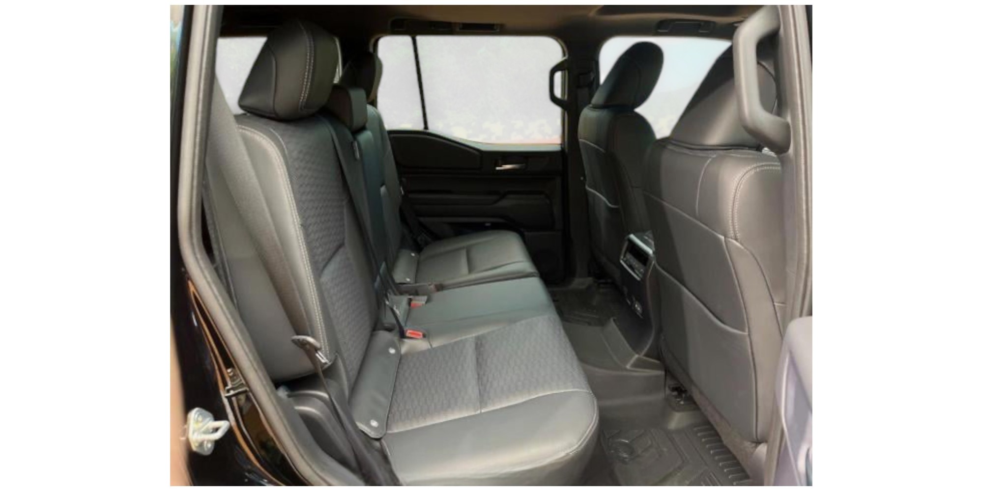 Toyota Land Cruiser 2.7 RHD | Rugged and Reliable