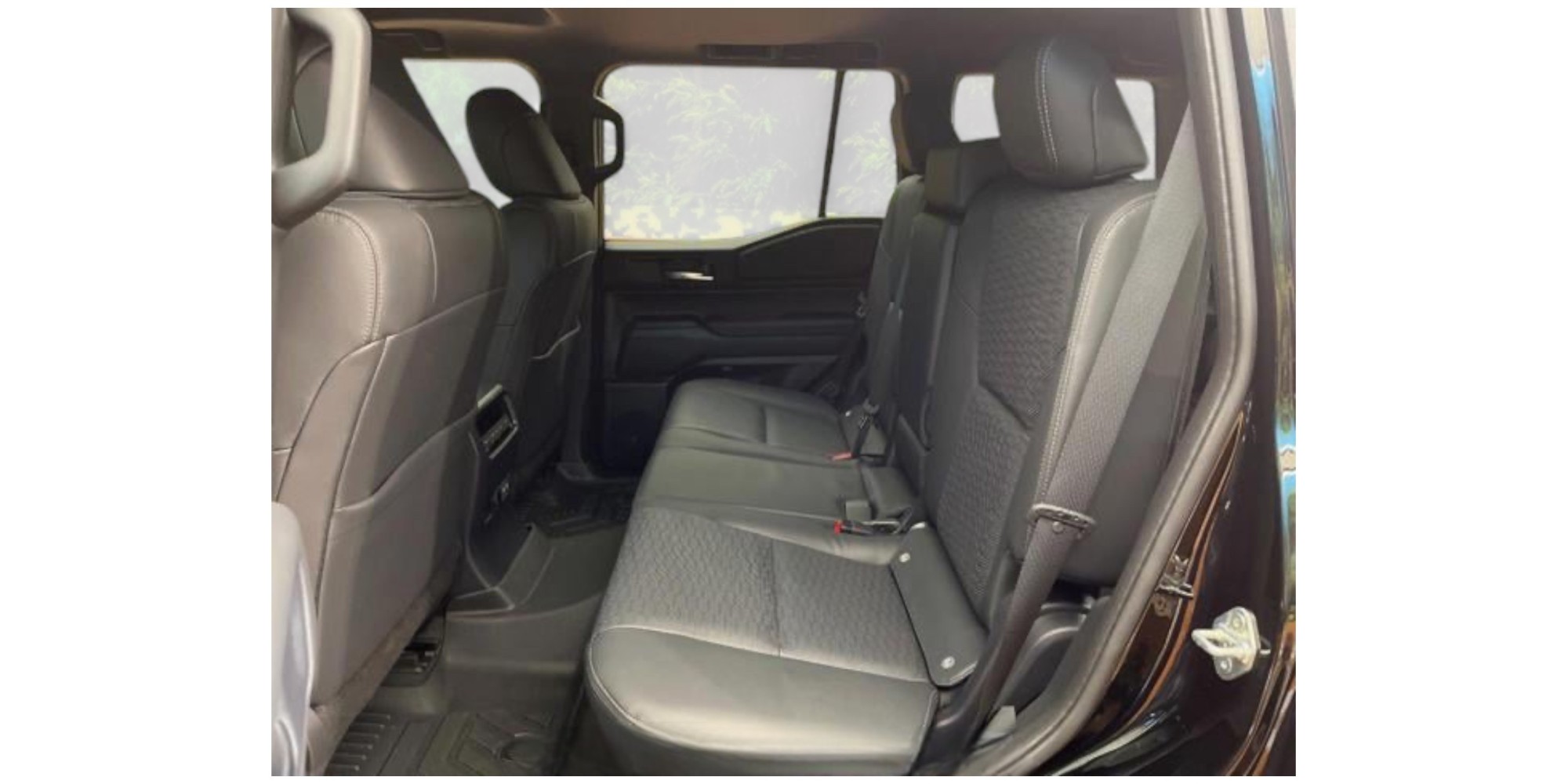 Toyota Land Cruiser 2.7 RHD | Rugged and Reliable