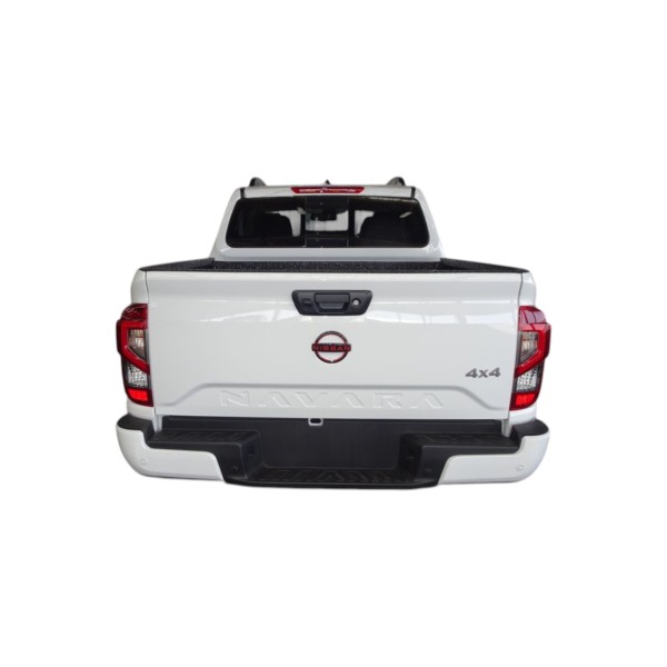 Nissan Navara PRO-4X 2.5L 4x4 AT for Sale | Modena Motors GmbH