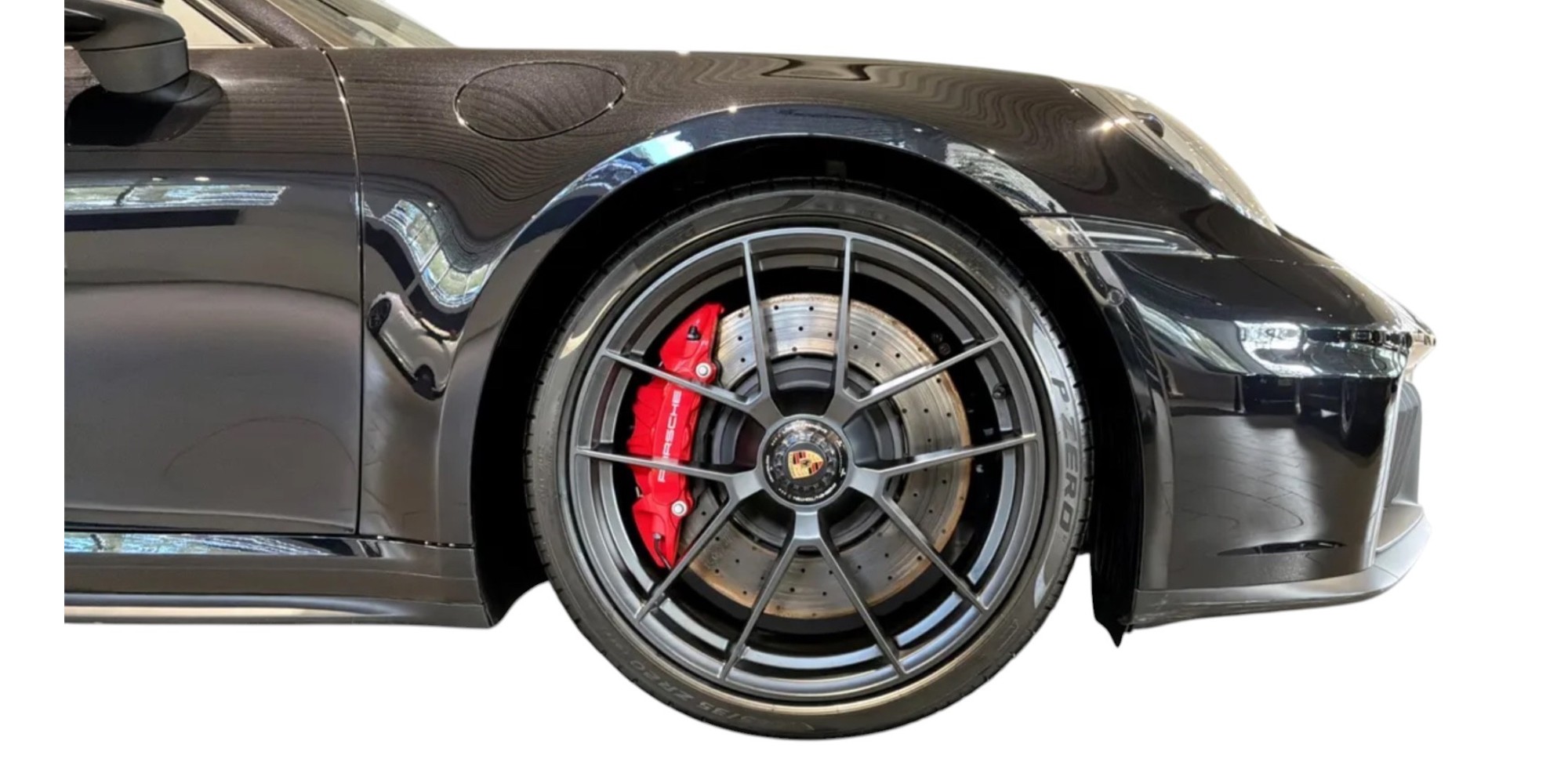 Porsche 911 992.2 Carrera 4 GTS - Open-Air Sportscar Excellence