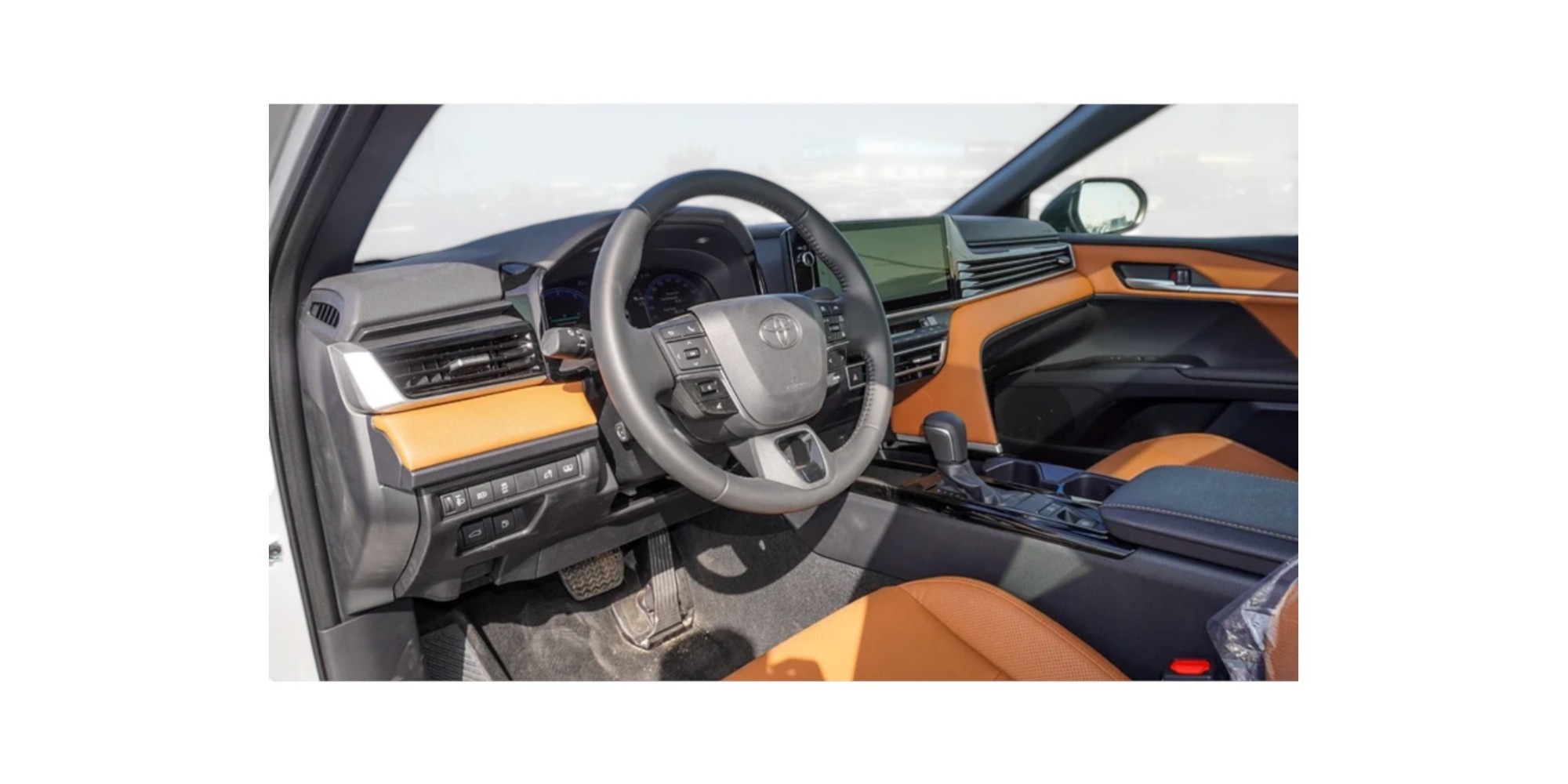 Toyota Camry Grande 2.5 Hybrid AT Modena Motors GmbH