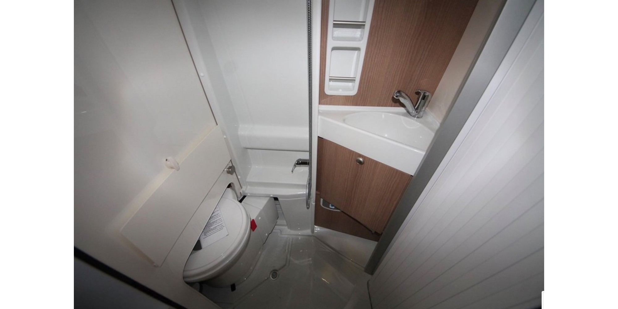 Carthago Van 600 DB | Luxury and Space