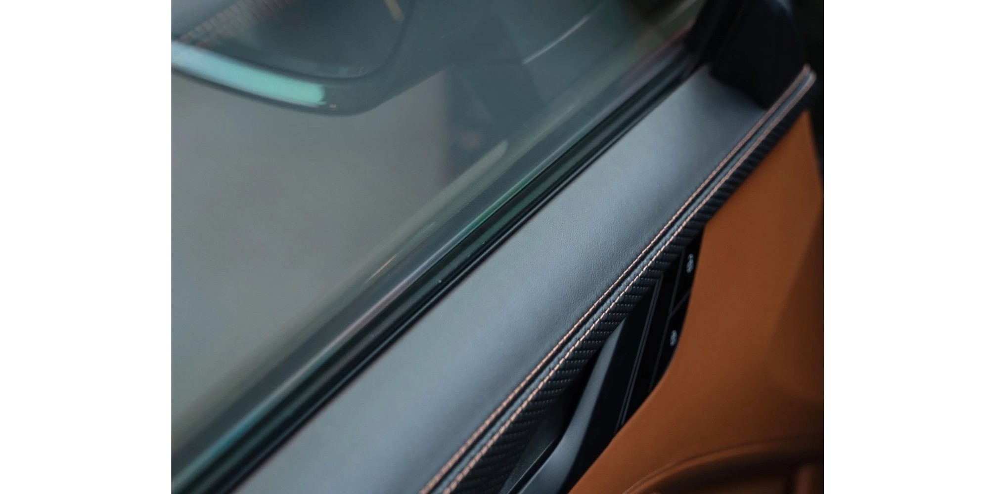 Porsche 911 992 GT3 Touring – Pure Driving Passion