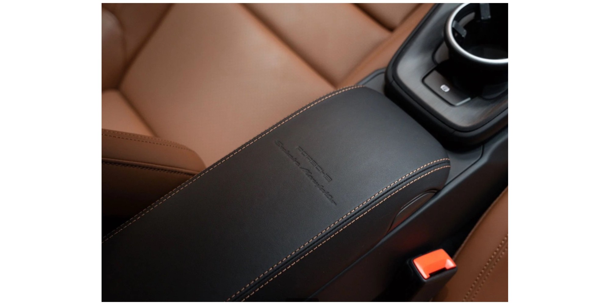 Porsche 911 992 GT3 Touring – Pure Driving Passion