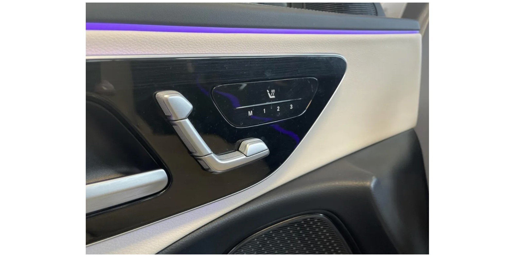 Mercedes-Benz E 300 e 4MATIC Limousine for sale Modena Motors