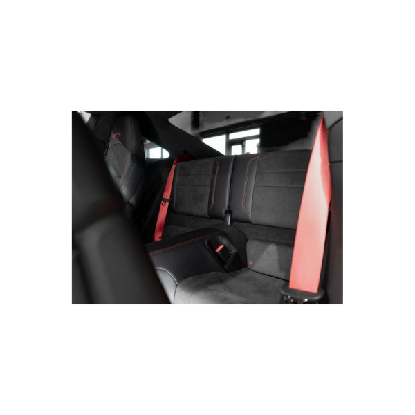 Porsche 911 992.2 Carrera 4 GTS - Open-Air Sportscar Excellence