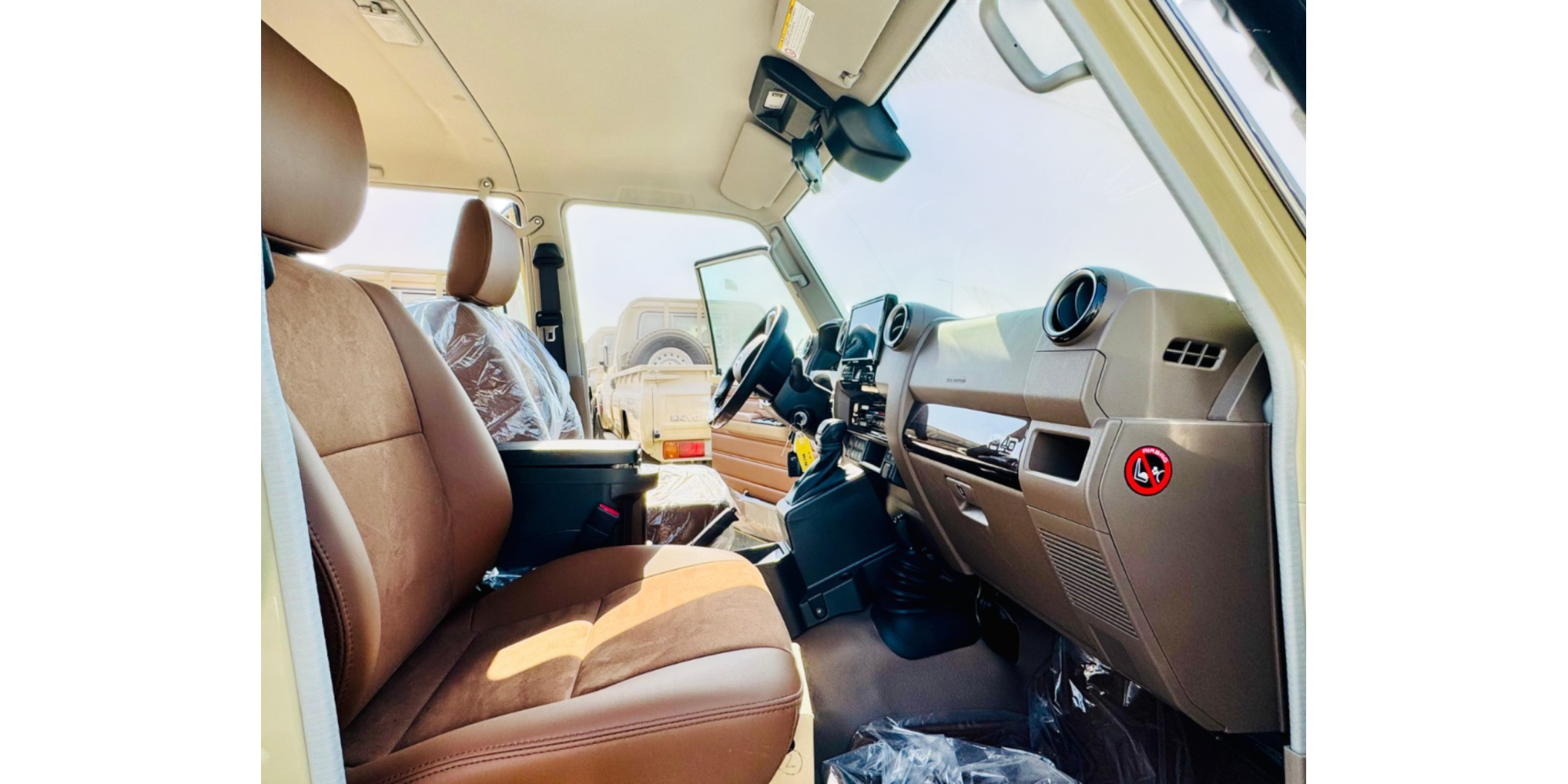 Toyota Land Cruiser 79 Double Cab 4.0 Petrol 4WD AT Full Options