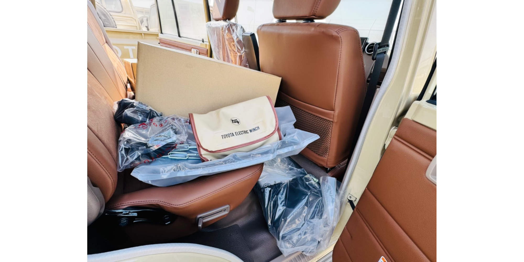 Toyota Land Cruiser 79 Double Cab 4.0 Petrol 4WD AT Full Options