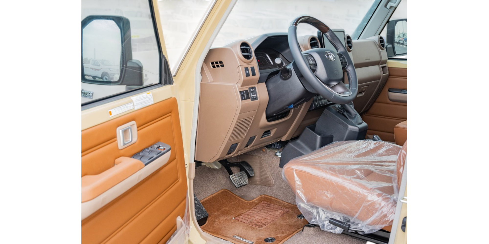 Toyota Land Cruiser 76 AT 2.8 Diesel Modena Motors