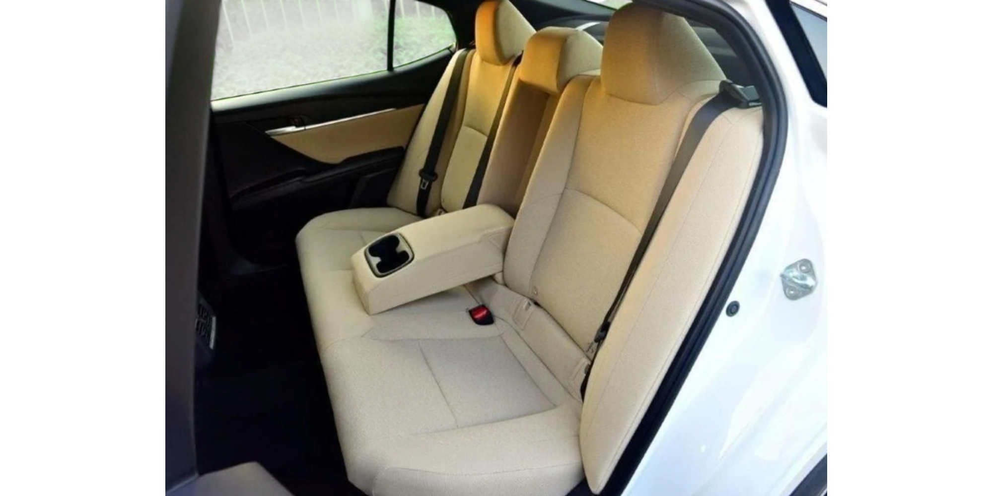 Toyota Camry 2.5 Hybrid AT Modena Motors GmbH