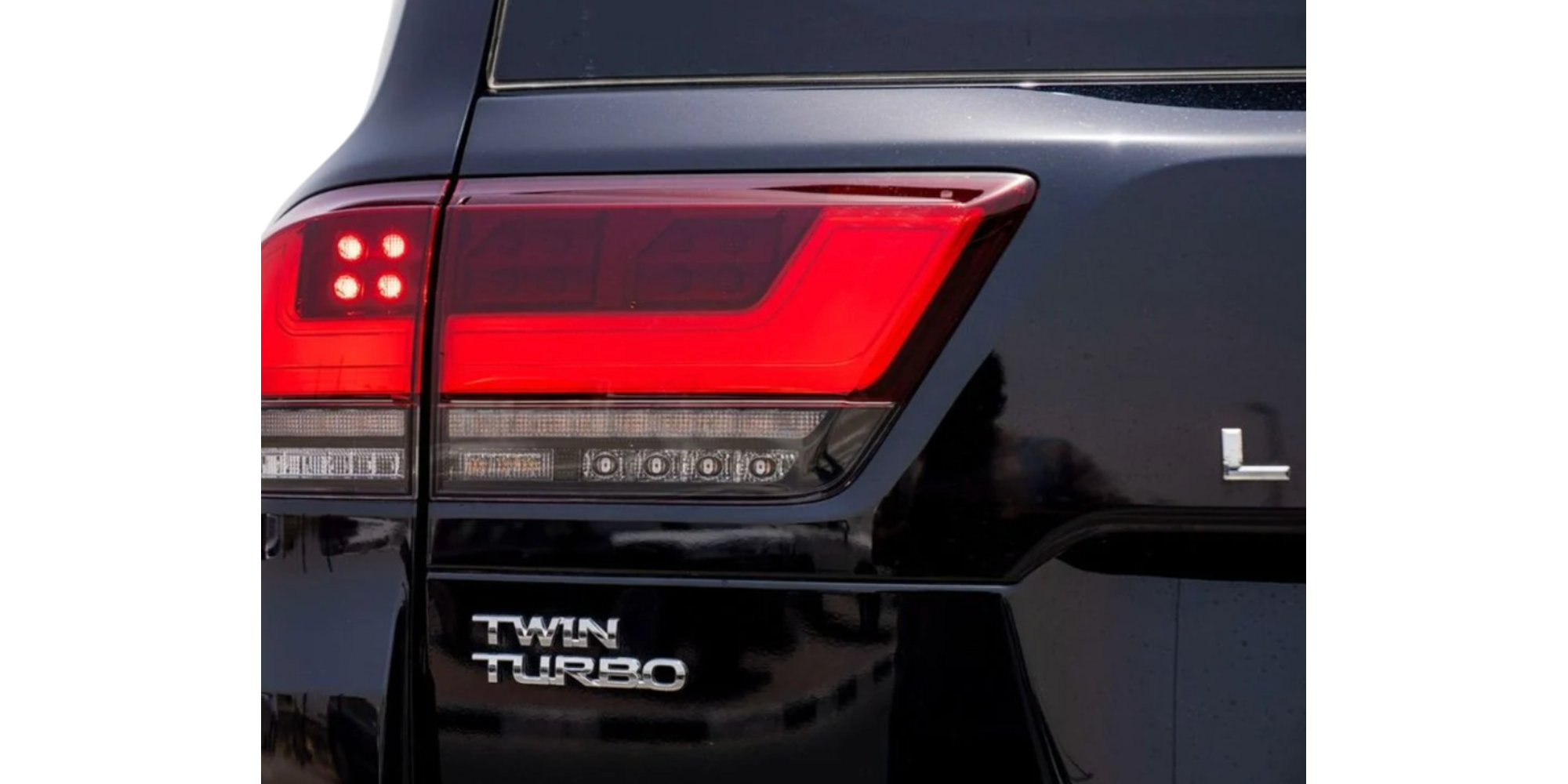 Toyota Land Cruiser 300 VXR V6 3.3L 7 Seats Modena Motors