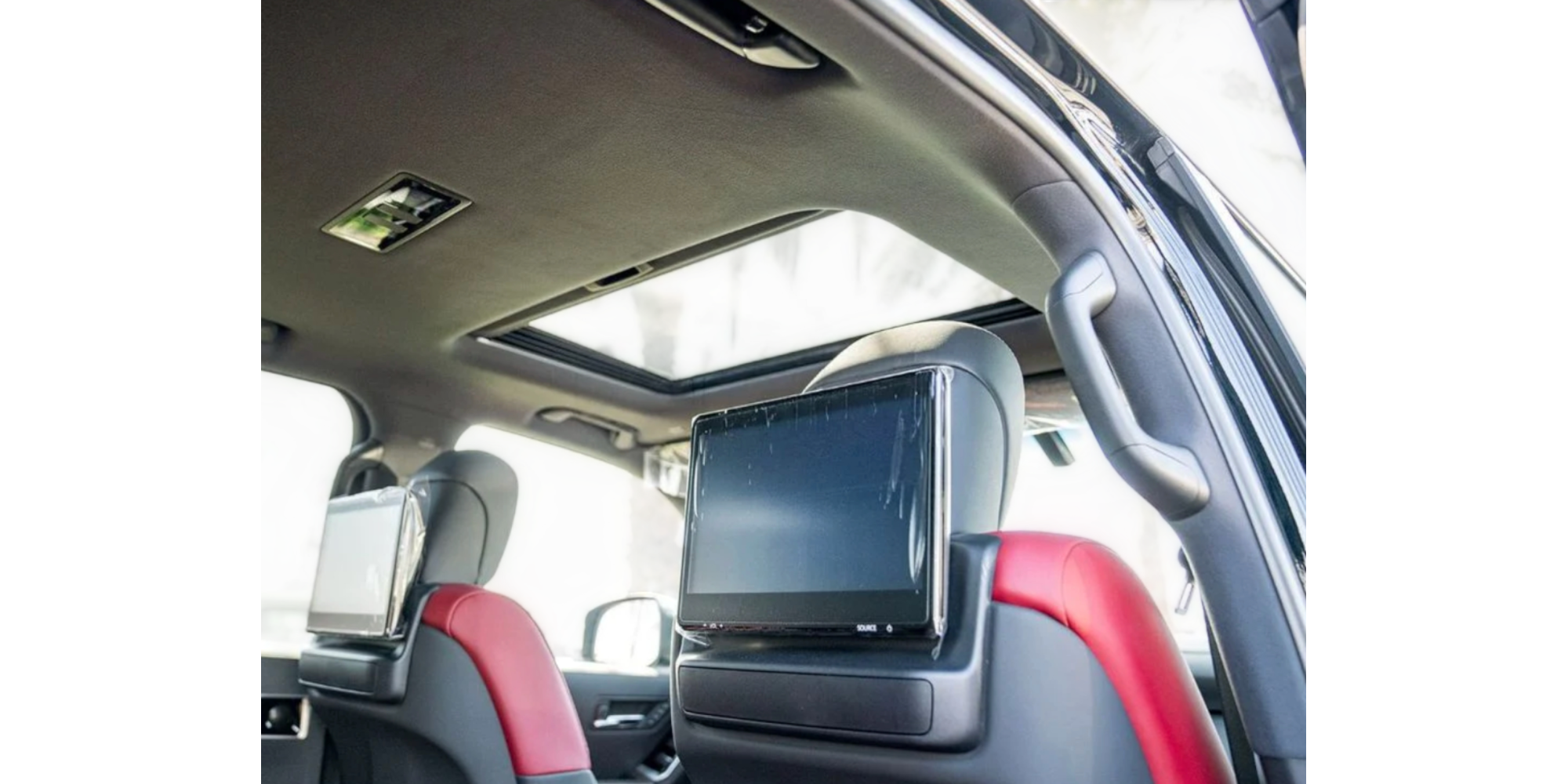 Toyota Land Cruiser 300 VXR V6 3.3L 7 Seats Modena Motors