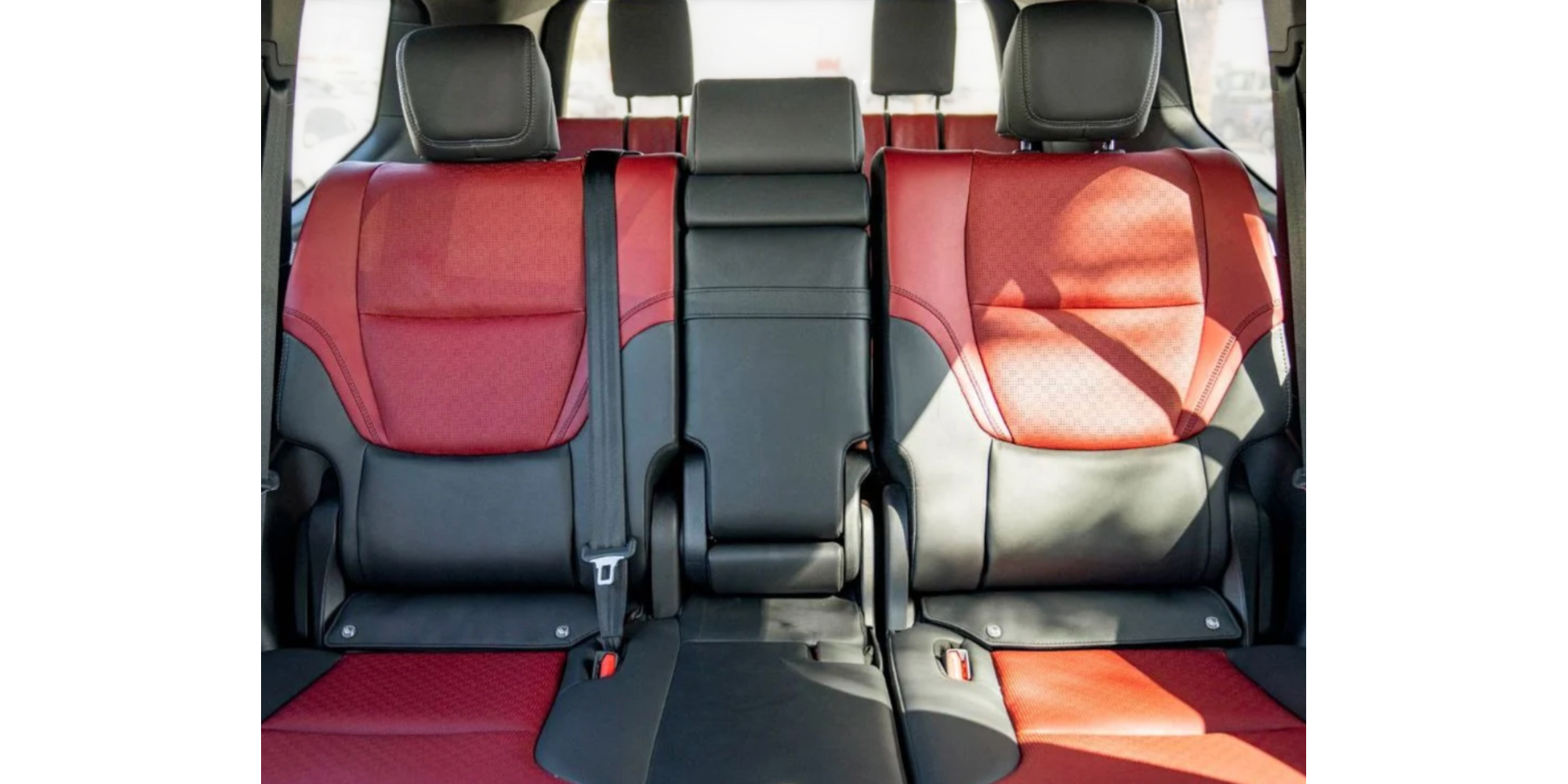 Toyota Land Cruiser 300 VXR V6 3.3L 7 Seats Modena Motors