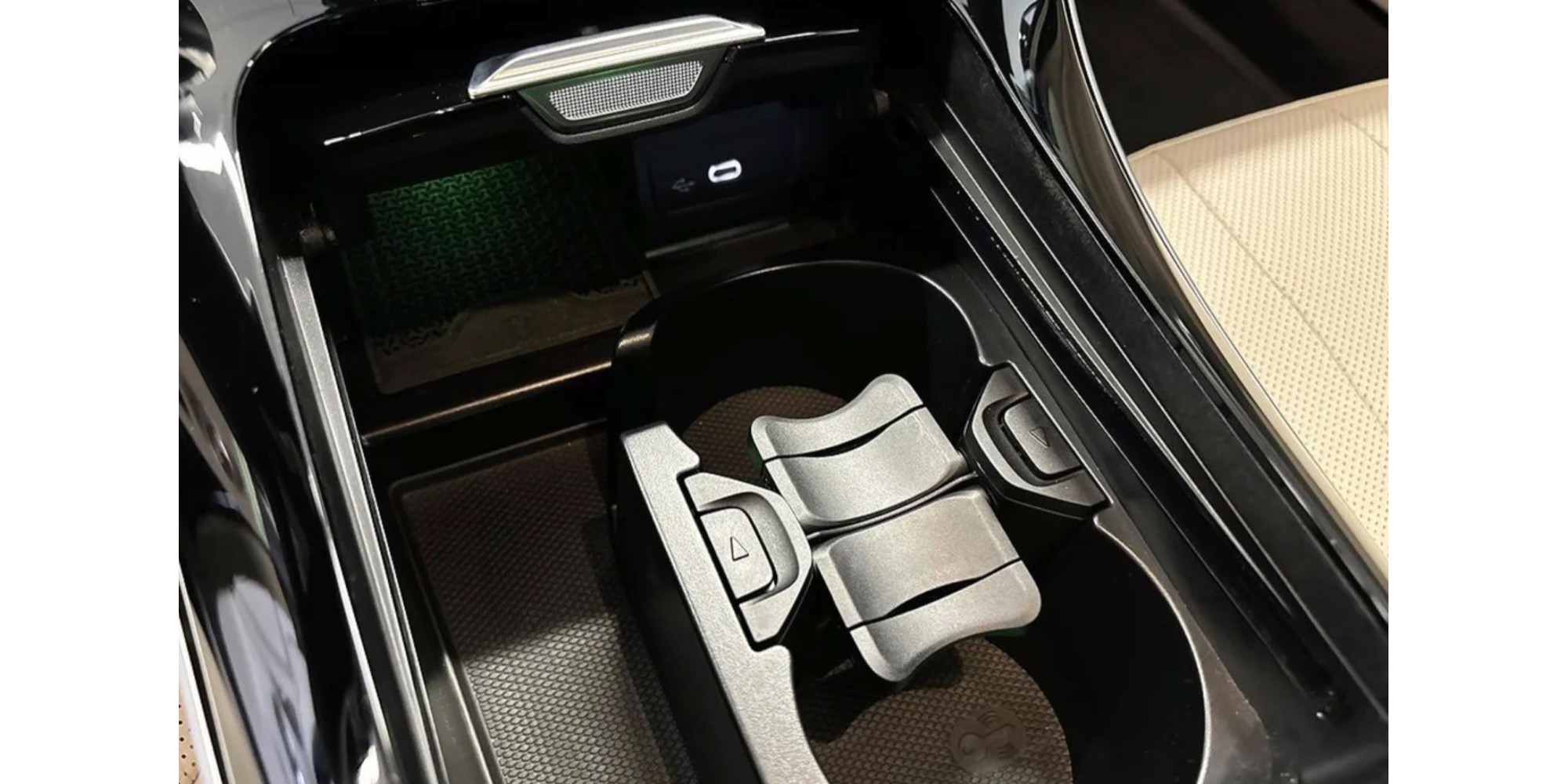 Mercedes-Benz CLE 300 | Sleek 4MATIC Coupe