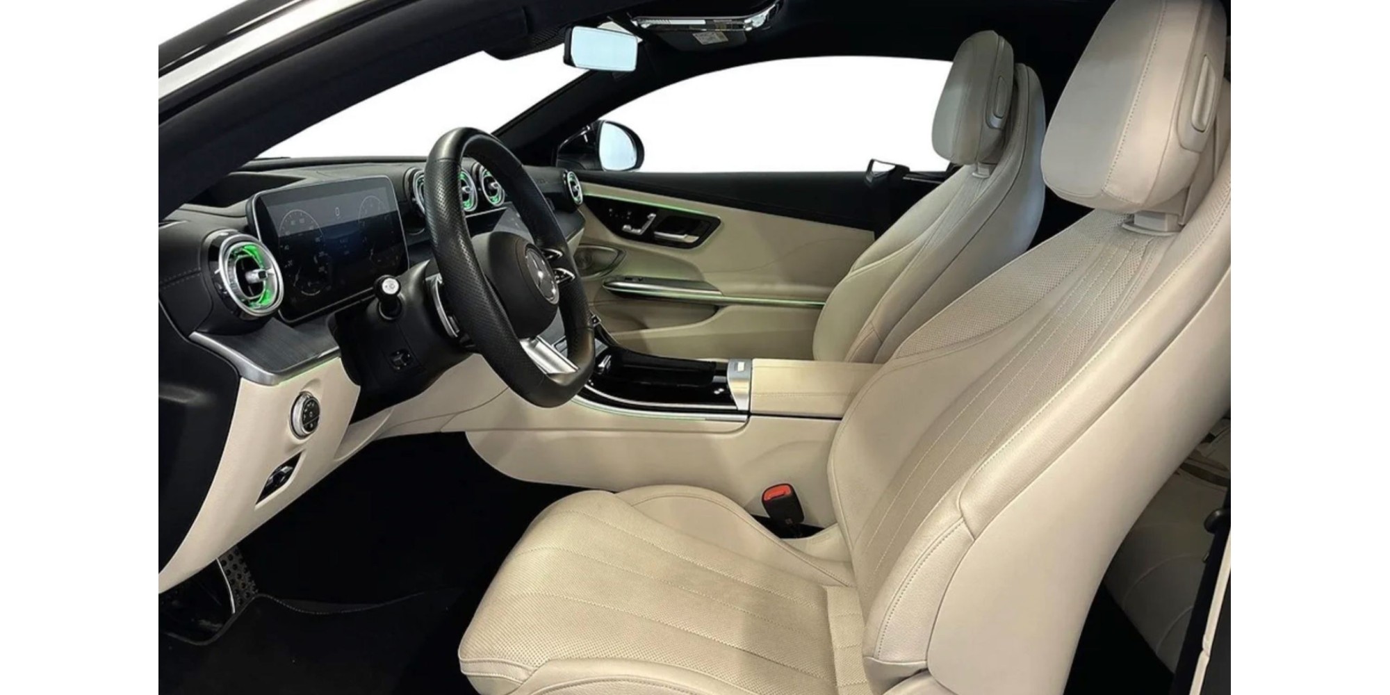 Mercedes-Benz CLE 300 | Sleek 4MATIC Coupe