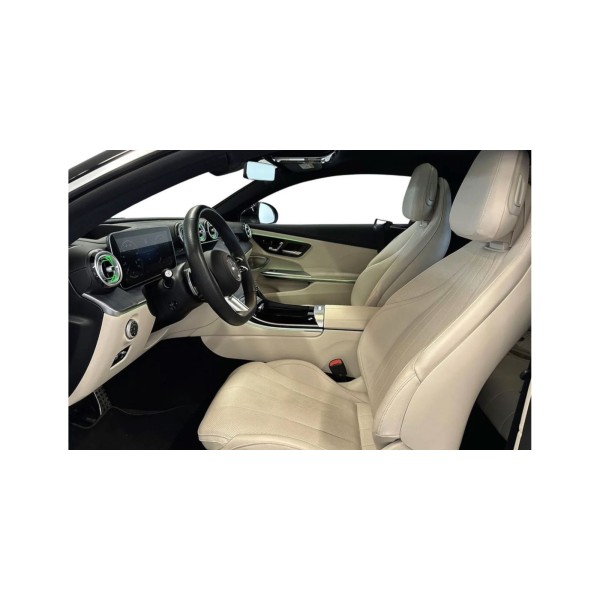 Mercedes-Benz CLE 300 | Sleek 4MATIC Coupe