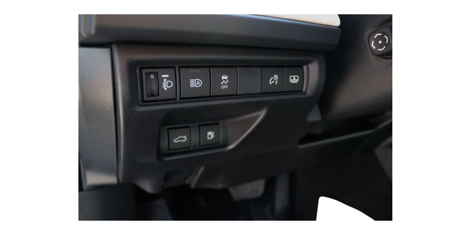 Toyota Camry GLE 2.5 Petrol AT for Sale - Modena Motors