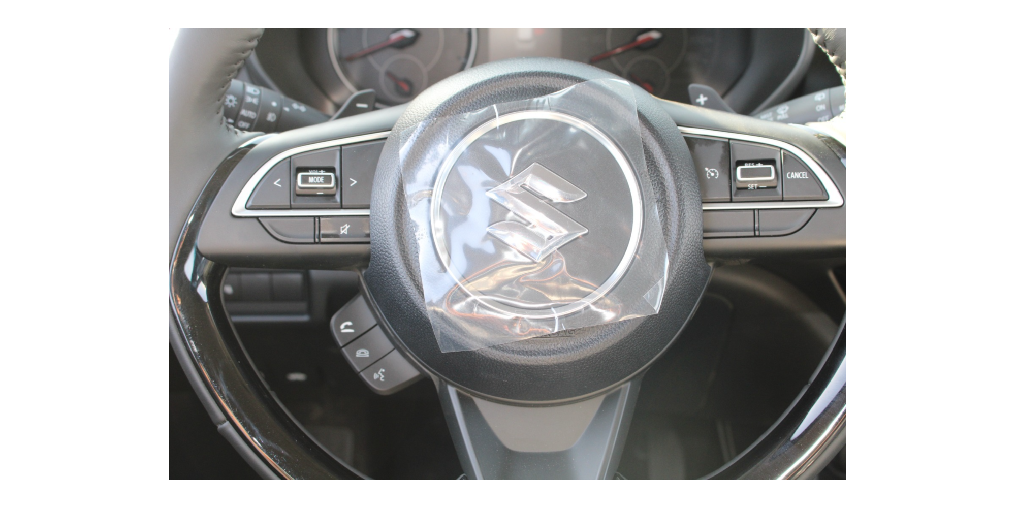 Suzuki Swift GLX 1.2 Petrol AT at Modena Motors GmbH