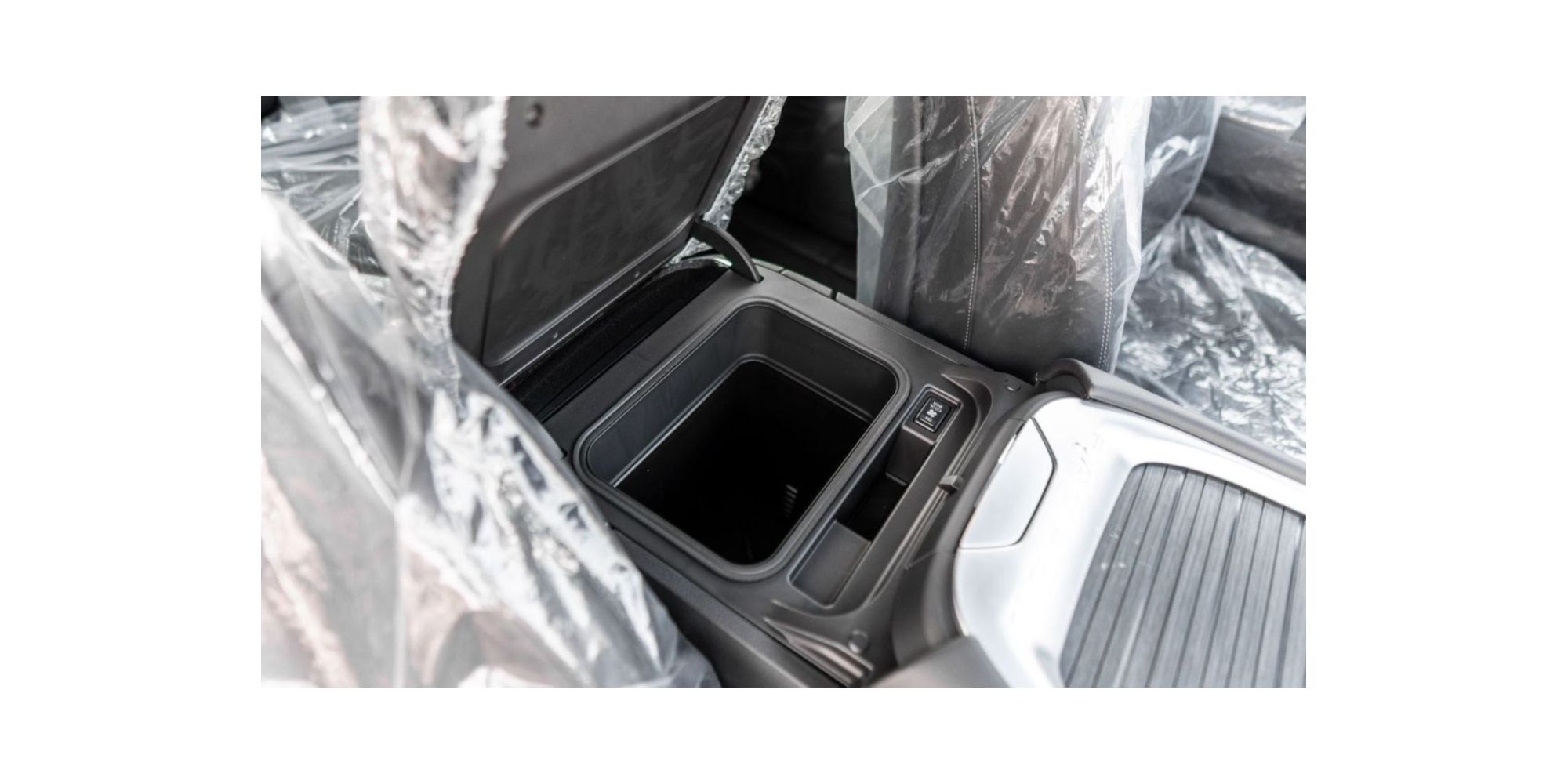 Nissan Patrol SE T2 3.8L V6 Petrol 8 Seats Modena Motors