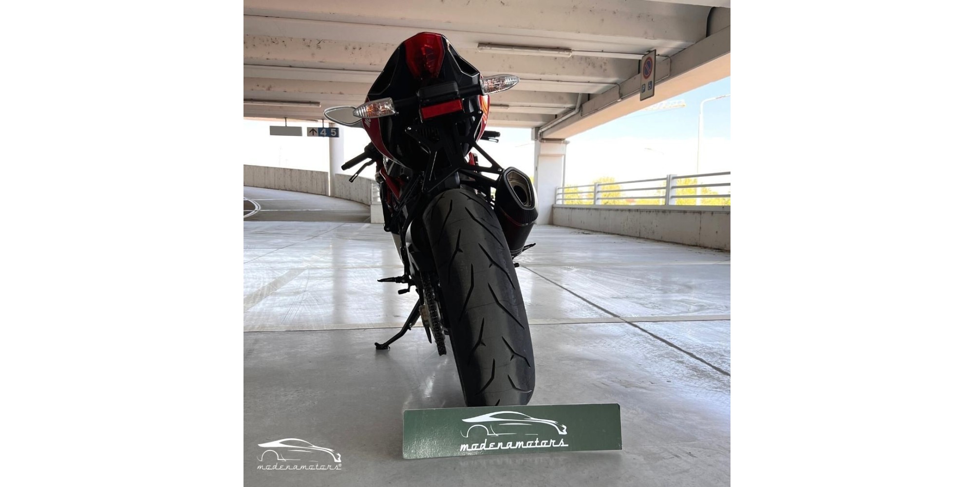 MV Agusta F3 800 RC | Racing Excellence Motorcycle