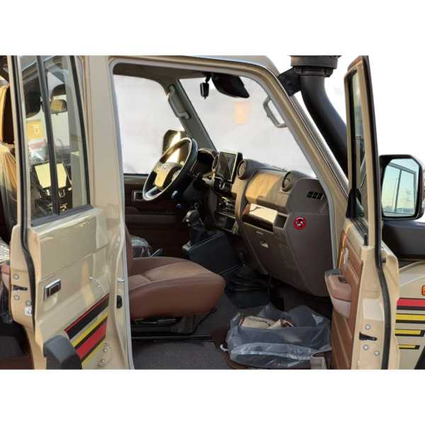Toyota Land Cruiser 76 AT 4.0 Petrol Margarita Motion C.A.