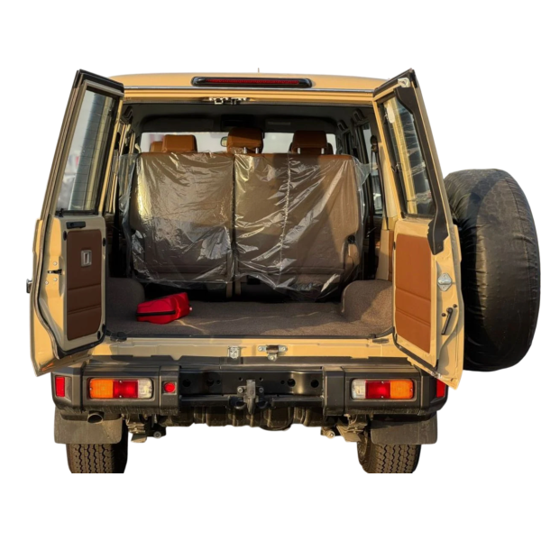 Toyota Land Cruiser 76 AT 4.0 Petrol Margarita Motion C.A.