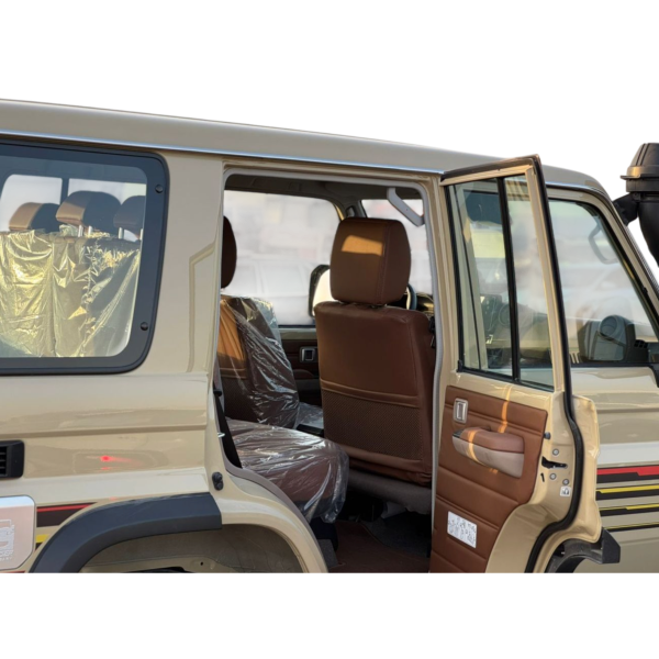 Toyota Land Cruiser 76 AT 4.0 Petrol Margarita Motion C.A.