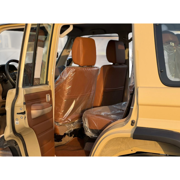Toyota Land Cruiser 76 AT 4.0 Petrol Margarita Motion C.A.