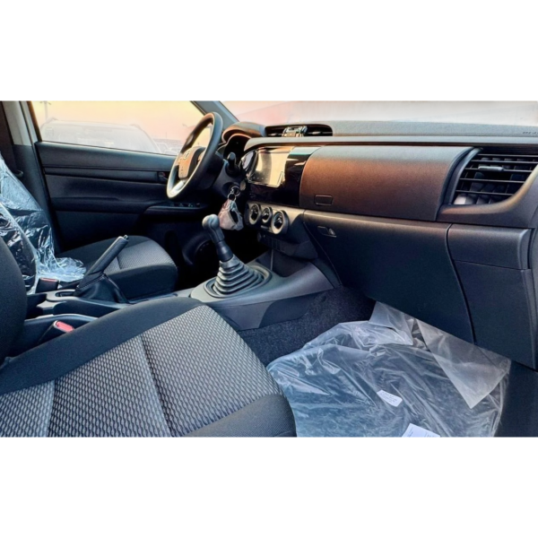 Toyota Hilux Double Cab 2.4 Diesel 4x2 Manual Truck