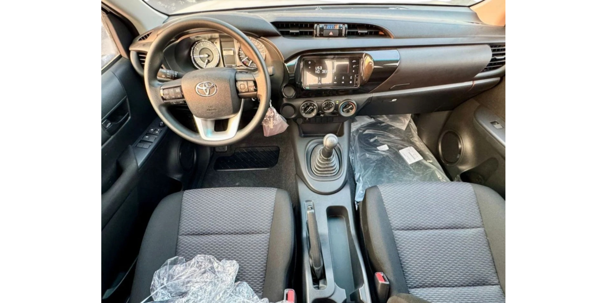 Toyota Hilux Double Cab 2.4 Diesel 4x2 Manual Truck