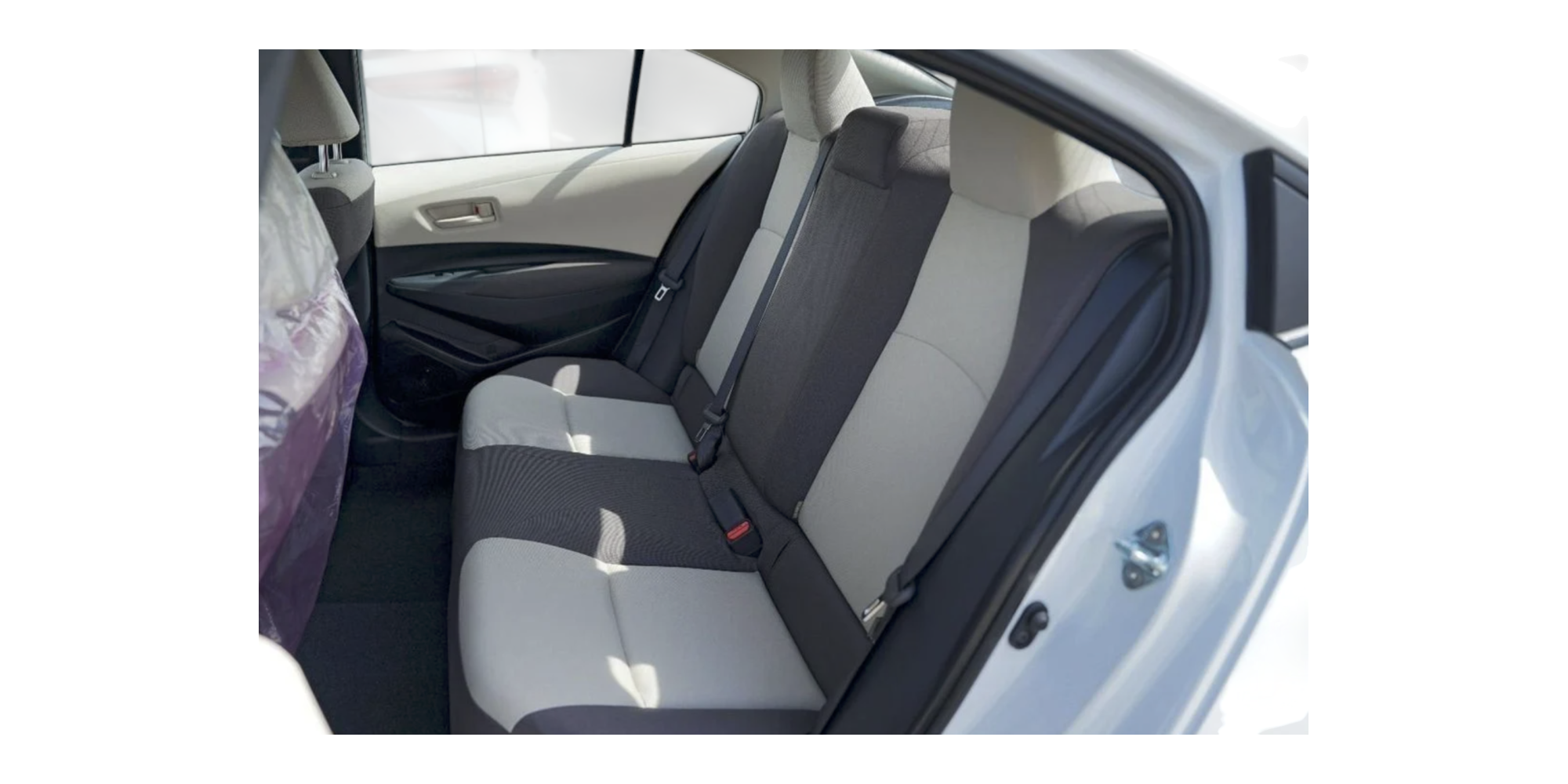 Toyota Corolla Sedán 1.6 gasolina, cambio automático CVT, nuevo