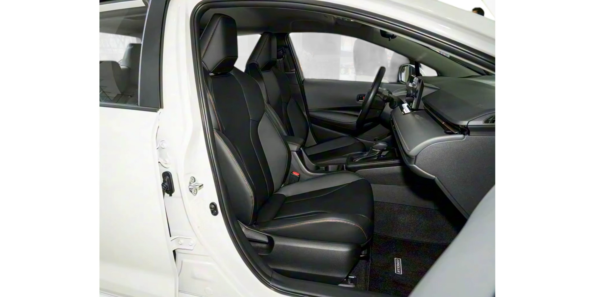 Toyota Corolla Sedan 1.8 Hybrid Pioneer Edition MY2026