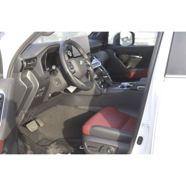 Toyota Land Cruiser 300 VXR 3.5L V6 Twin Turbo Hybrid 7 Seats