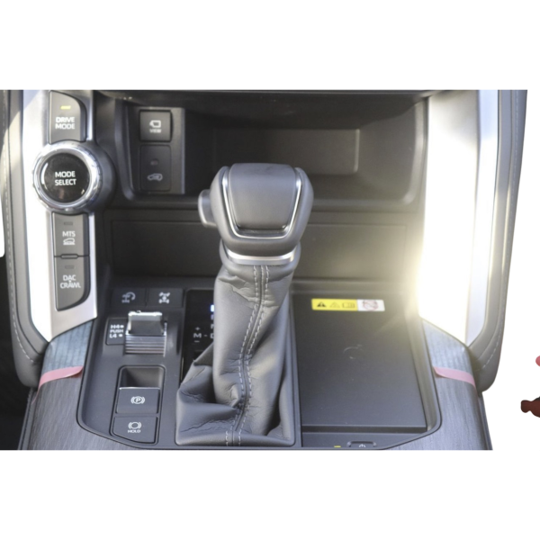 Toyota Land Cruiser 300 VXR 3.5L V6 Twin Turbo Hybrid 7 Seats