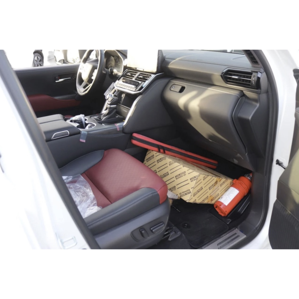 Toyota Land Cruiser 300 VXR 3.5L V6 Twin Turbo Hybrid 7 Seats
