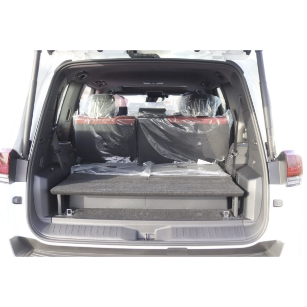 Toyota Land Cruiser 300 VXR 3.5L V6 Twin Turbo Hybrid 7 Seats