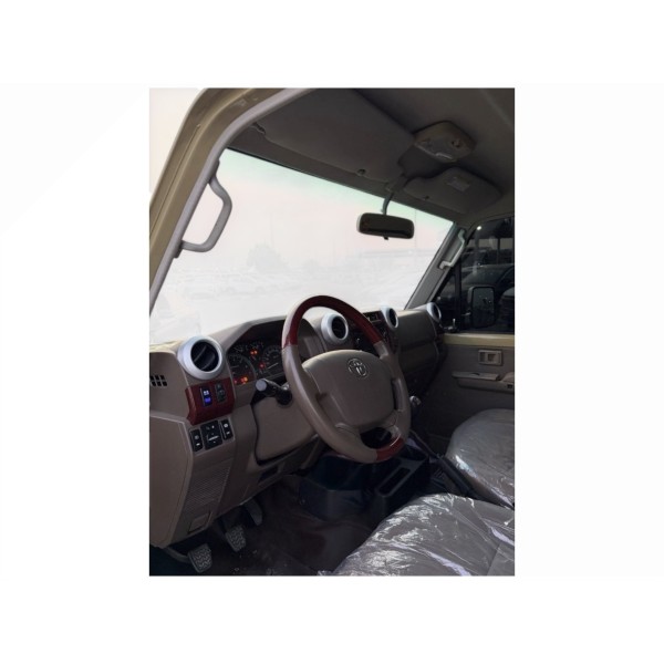 Toyota Land Cruiser 79 Single Cab 4.0 L Petrol