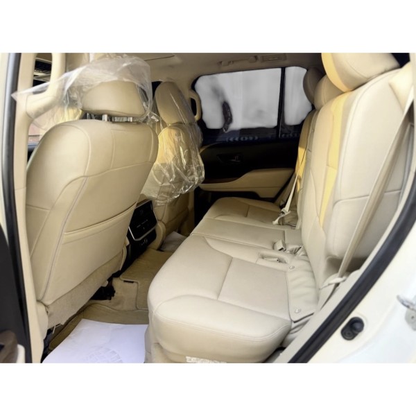 Toyota Land Cruiser 300 GXR 4.0L V6 Petrol 7 Seats