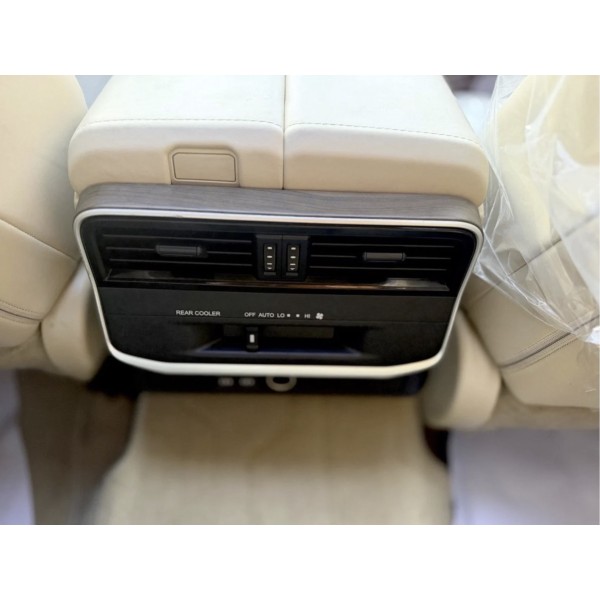 Toyota Land Cruiser 300 GXR, 4,0 l, V6, gasolina, 7 plazas