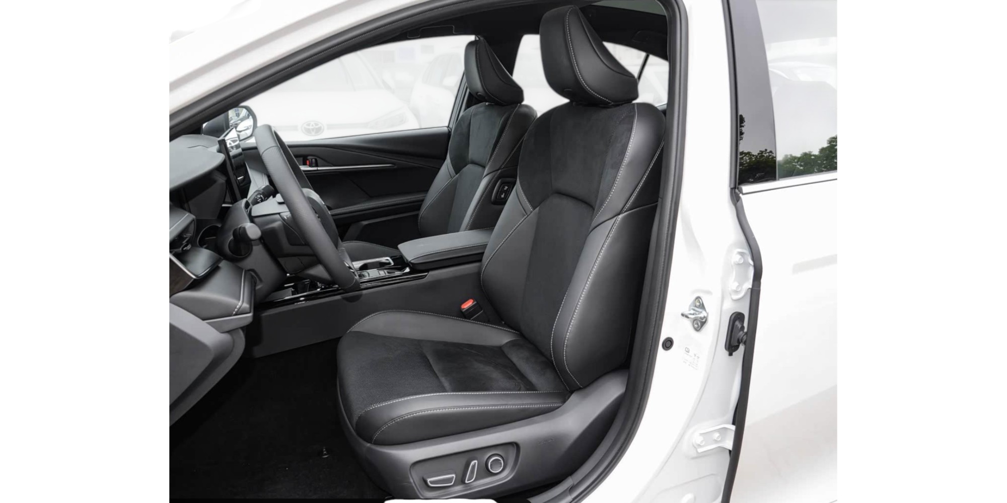Toyota Camry 2.0 Sport Gasoline CVT | Margarita Motion