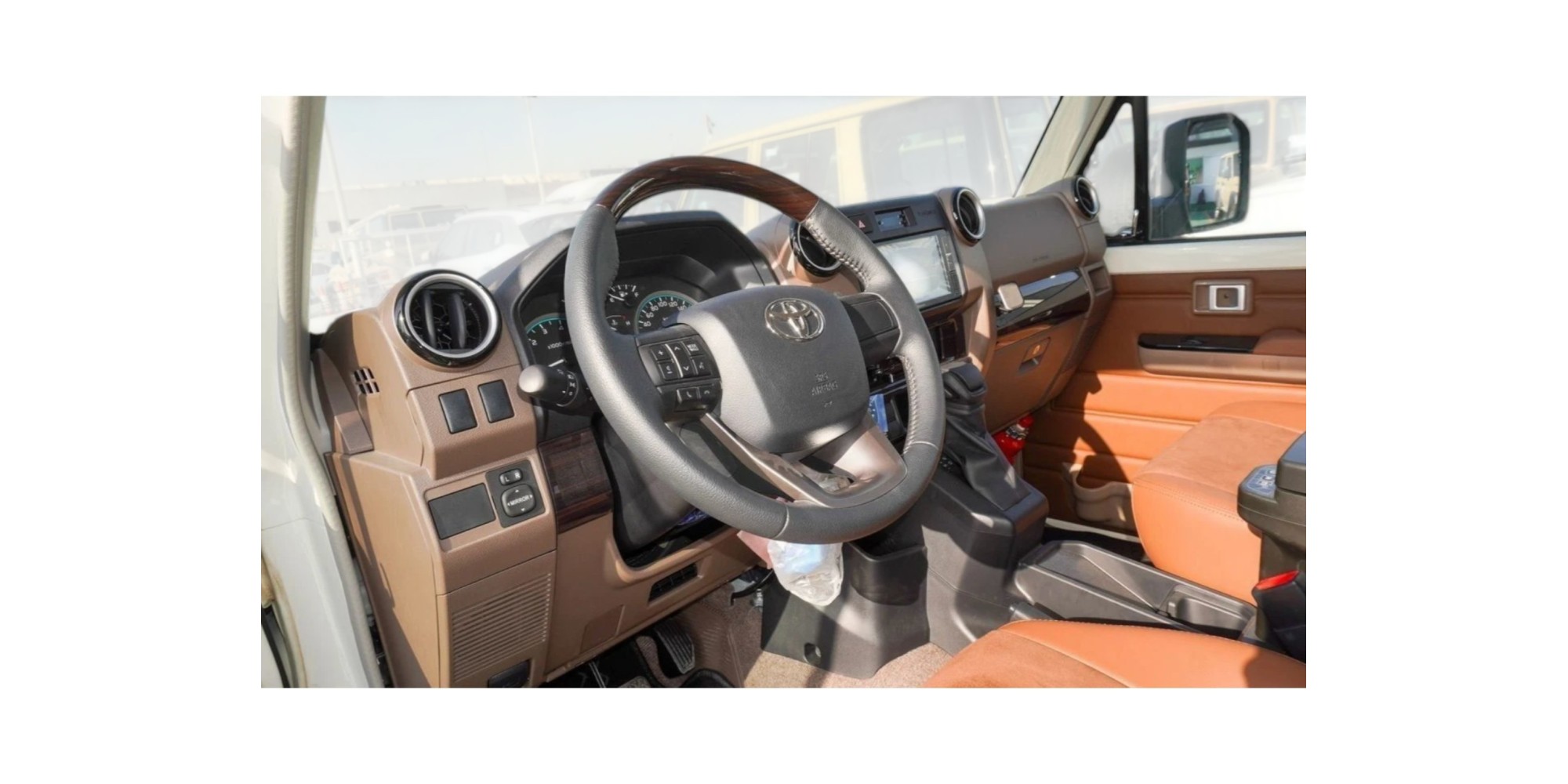 Toyota Land Cruiser 71 4.0 Petrol AT | Margarita Motion