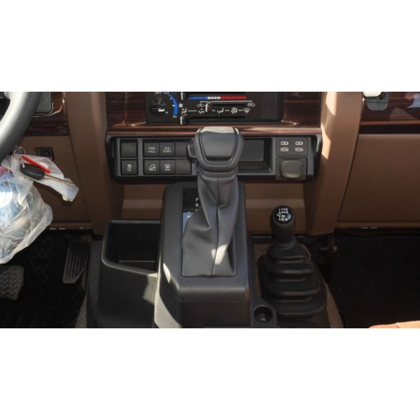 Toyota Land Cruiser 71 AT 4.0 | Margarita Motion C.A.