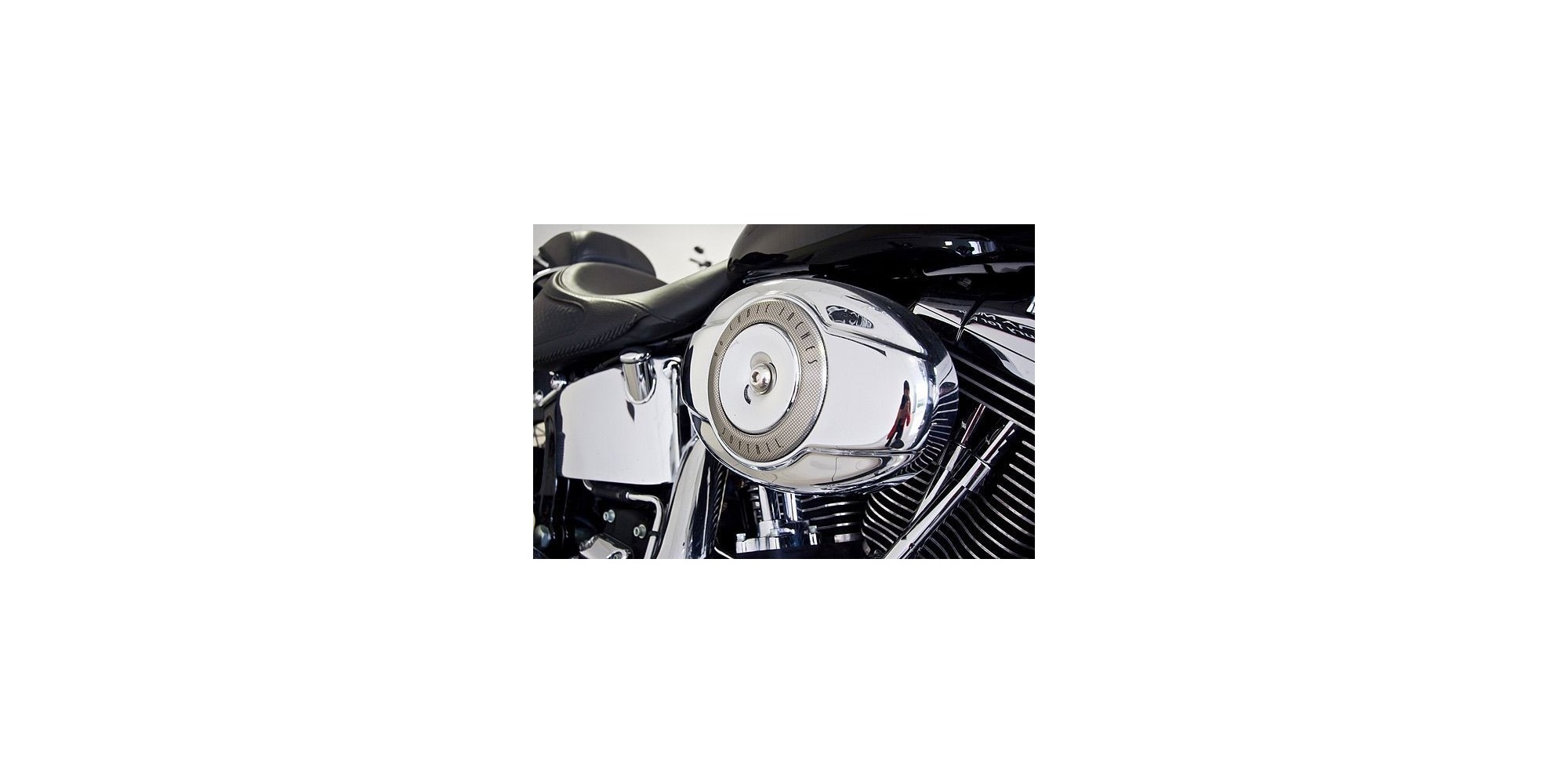 Harley-Davidson Softail | Deluxe Cruiser Motorcycle