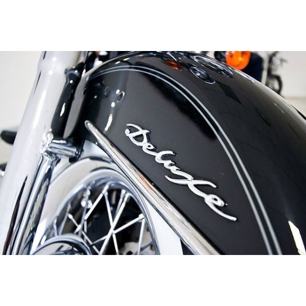 Harley-Davidson Softail | Deluxe Cruiser Motorcycle